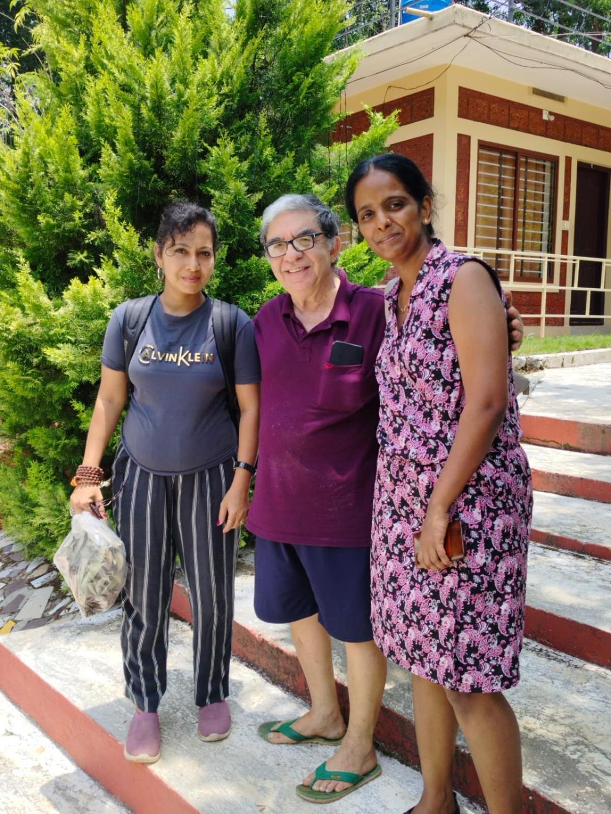 Woodside Homestay Wayanad Batheri Bagian luar foto