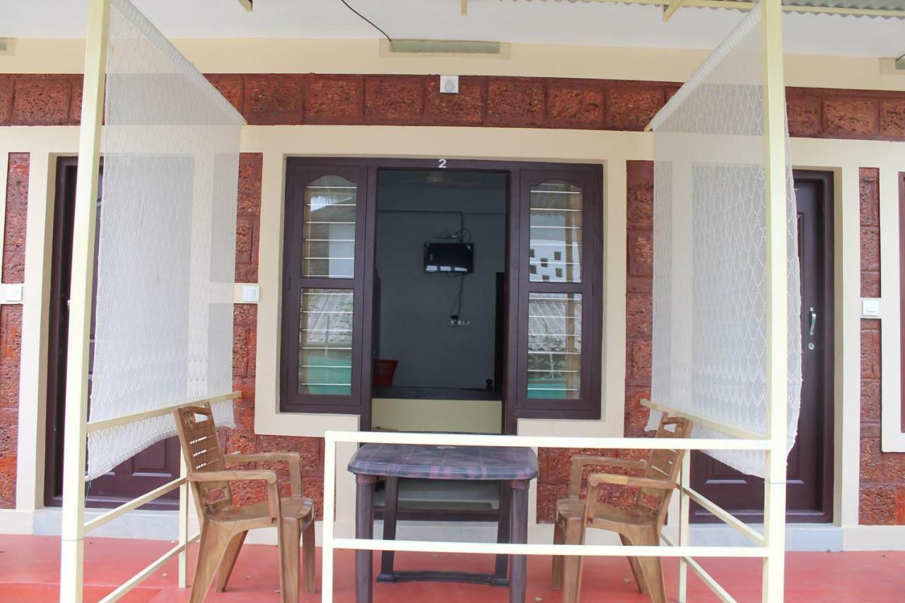 Woodside Homestay Wayanad Batheri Bagian luar foto